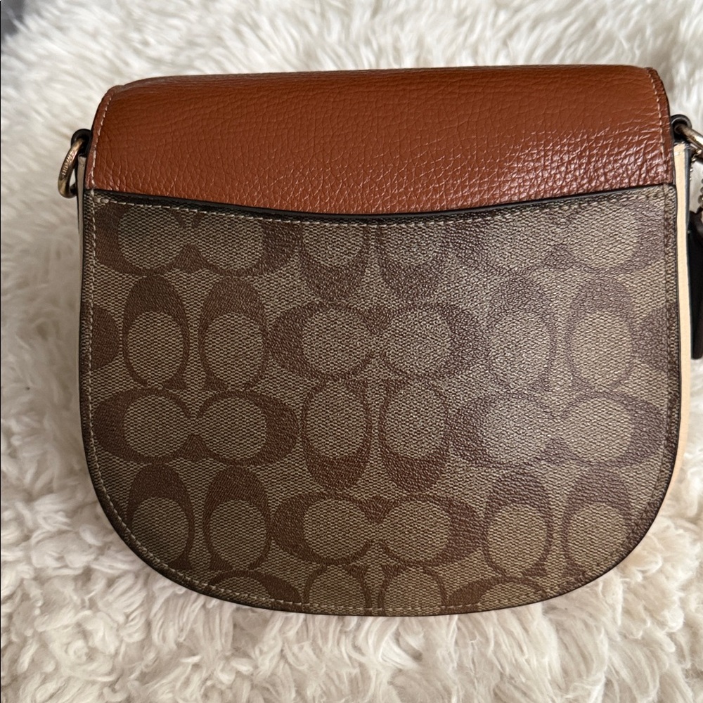 Coach Morgan Saddle Bag In Colorblock
Signature Canvas - Picture 8 of 16